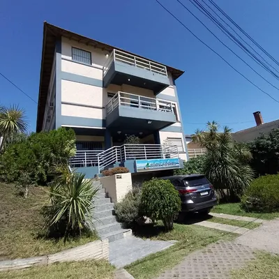 Fachada del hotel Hotel Abetaia en Villa Gesell