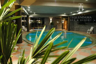 Fachada del hotel Tequendama en Villa Gesell